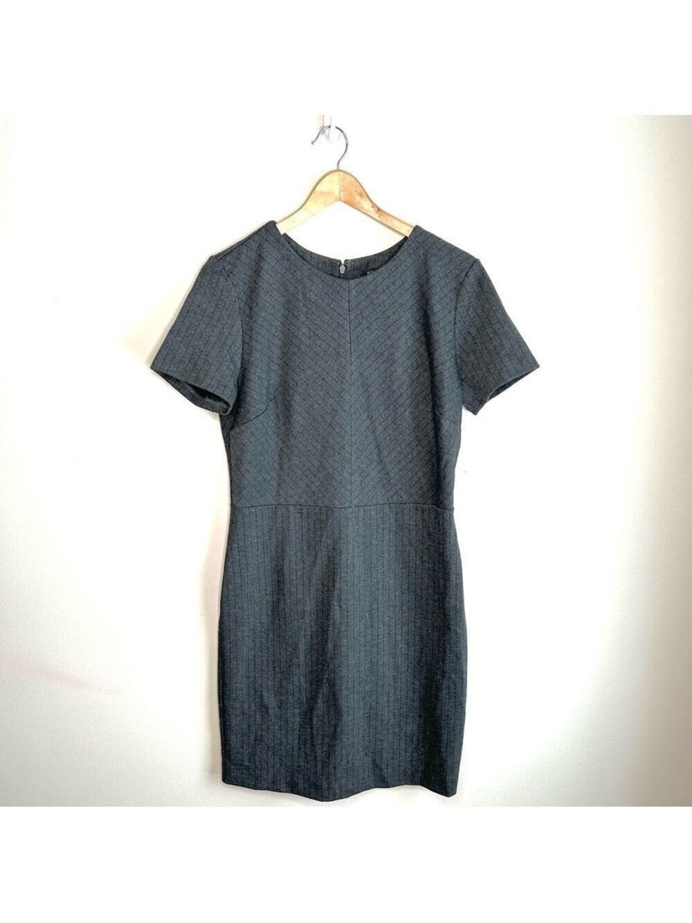 Banana Republic Grey Pinstripe Sheath Dress Size 8